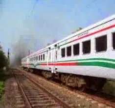 india bangladesh metri express भारत-बांग्लादेश मैत्री एक्सप्रेस पर फेंके गए पेट्रोल बम