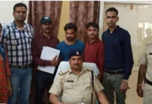 ऑनलाइन फ्रॉड करने वाली गैंग का मुख्य आरोपी गिरफ्तार 4 IMG 20190905 WA0000 ऑनलाइन फ्रॉड करने वाली गैंग का मुख्य आरोपी गिरफ्तार