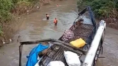 IMG 20191003 WA0000 मध्यप्रदेश: रायसेन में पुल से नदी में गिरी बस, 7 की मौत, 19 घायल