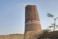 3 workers killed, 30 injured as brick kiln chimney collapses in West Bengal