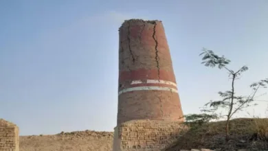 पश्चिम बंगाल में ईंट भट्ठे की चिमनी गिरने से 3 मजदूरों की मौत, 30 घायल 9 3 workers killed, 30 injured as brick kiln chimney collapses in West Bengal