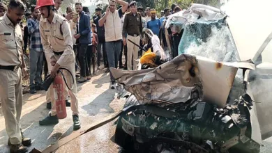 छत्तीसगढ़ में कार-ट्रक की टक्कर में दूल्हा, दुल्हन सहित 5 की मौत 5 5 including bride and groom killed in car-truck collision in Chhattisgarh