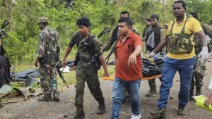 Chhattisgarh Naxal Attack छत्तीसगढ़ के सुकमा में नक्सलियों के आईईडी ब्लास्ट से सीआरपीएफ के 4 जवान घायल
