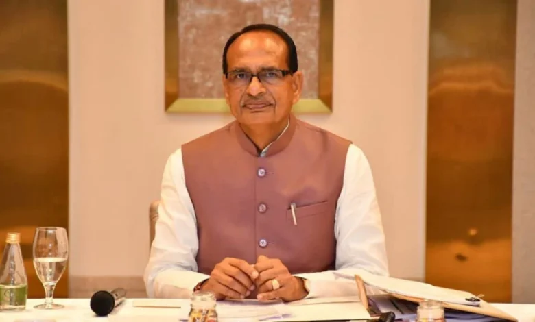 किसानों की खेती से खिलवाड़ नहीं: नकली उर्वरकों पर शिवराज की सख्ती, सभी राज्यों को कार्रवाई के निर्देश 1 No messing with farmers farming Shivraj strictness on fake fertilizers instructions to all states to take action