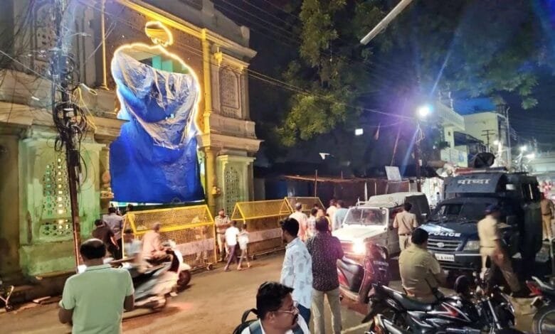 धार का इमामबाड़ा विवाद: कोर्ट ने दिया दो हफ्ते में खाली करने का आदेश 1 dhar-imambada